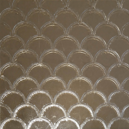 Golden chipped scales